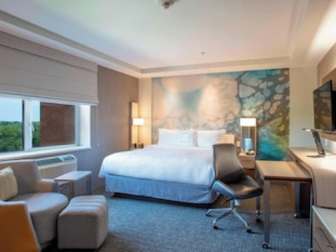 COURTYARD BY MARRIOTT NEW YORK QUEENS/FRESH MEADOWS