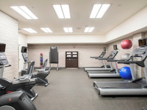 COURTYARD BY MARRIOTT NEW YORK QUEENS/FRESH MEADOWS
