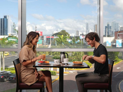 Courtyard by Marriott Panama Multiplaza Mall