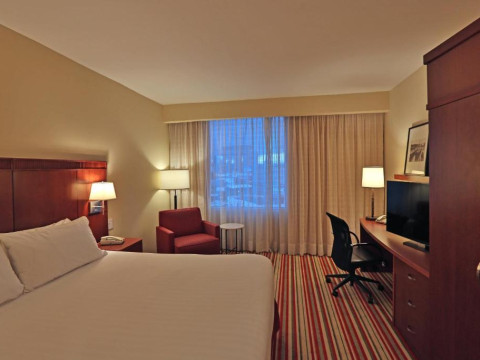 Courtyard by Marriott Panama Multiplaza Mall