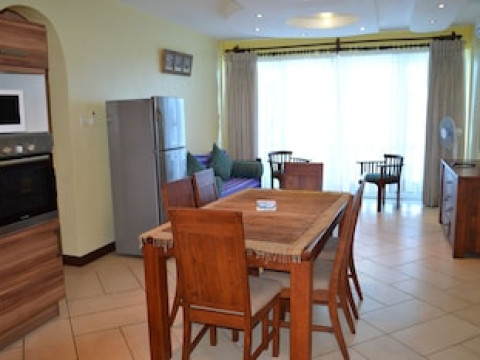 COWRIE SHELL BEACH APARTMENTS