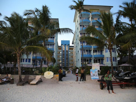 Cowrie Shell Beach Apartments
