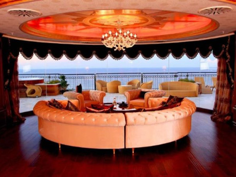 CRATOS PREMIUM HOTEL & CASINO