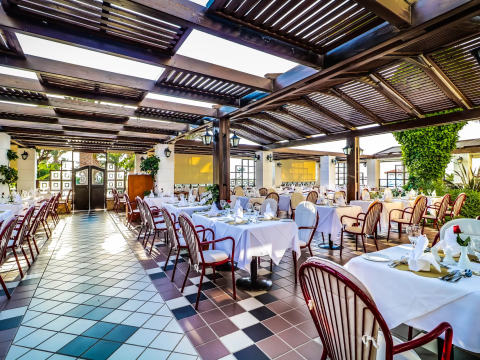 CRETA ROYAL HOTEL