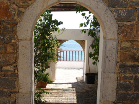 CRETAN VILLAGE APARTMENTS