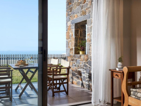 Creteco Hotel & Suites