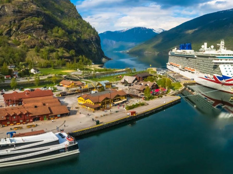 CROAZIERA NORVEGIA - 8 NOPTI