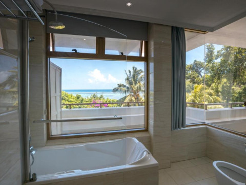 Crown Beach Hotel Seychelles