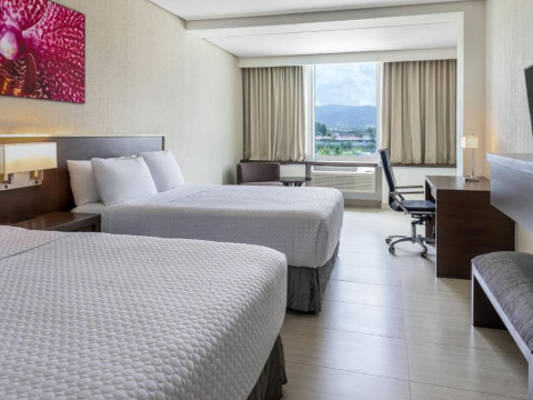 Crowne Plaza Panama Airport