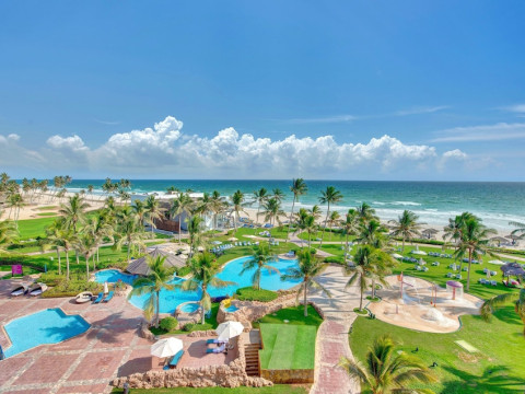 CROWNE PLAZA RESORT
