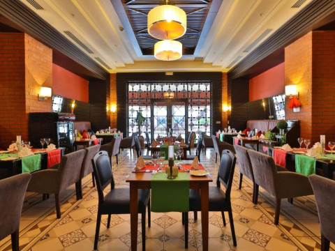 CRYSTAL DE LUXE RESORT AND SPA