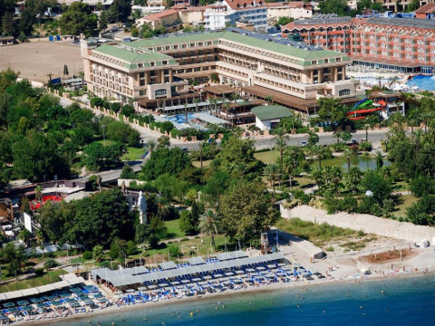 CRYSTAL DE LUXE RESORT AND SPA