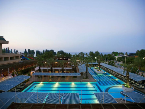 Parrotel Beach Resort