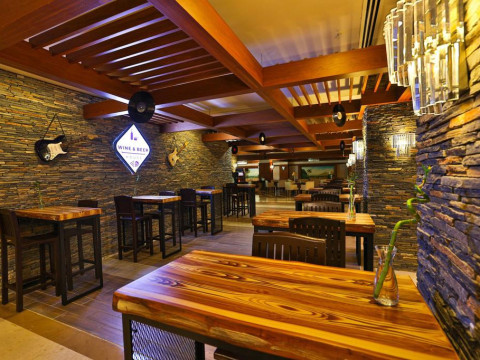 CRYSTAL FAMILY SPECIAL ROOM