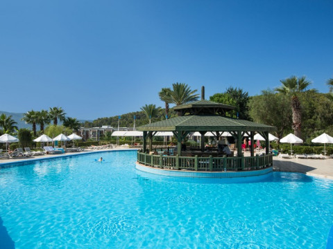 GREEN BAY RESORT & SPA
