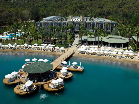 GREEN BAY RESORT & SPA