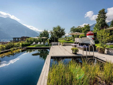 GARTENHOTEL CRYSTAL