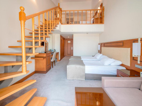 Crystal Prestige Pearl Collection Resort