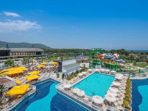 Crystal Prestige Pearl Collection Resort