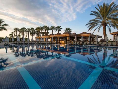 Crystal Tat Beach Pearl Collection Resort