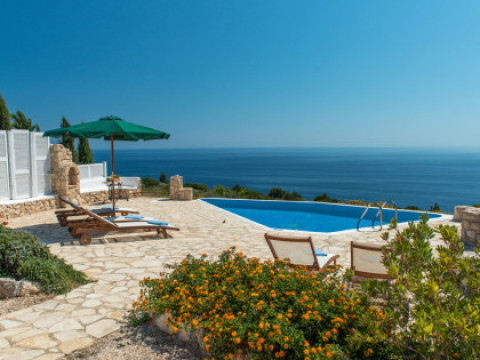 Crystal Villa