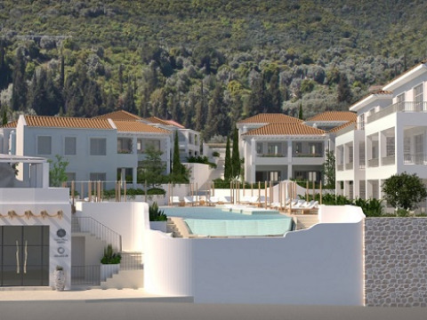 Crystal Waters Sapphire Hotel