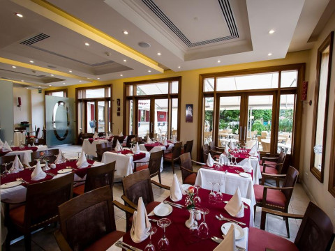 Curium Palace Hotel
