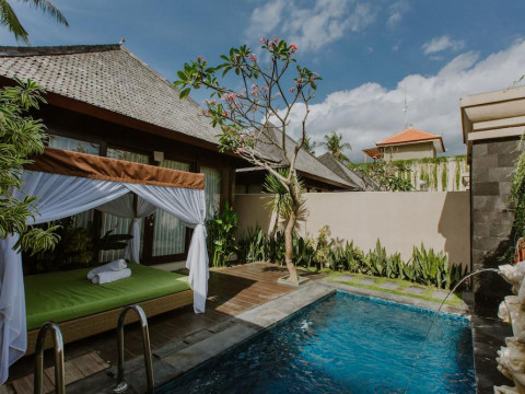 d' Nusa Beach Club and Resort