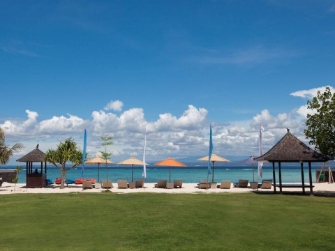 d' Nusa Beach Club and Resort