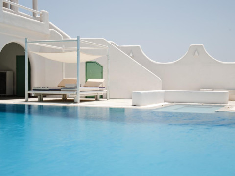 Daedalus Hotel
