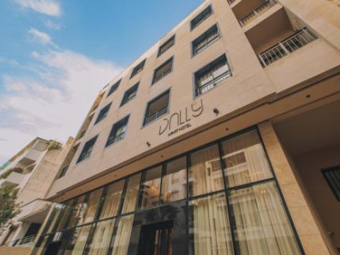 DALLY APART HOTEL