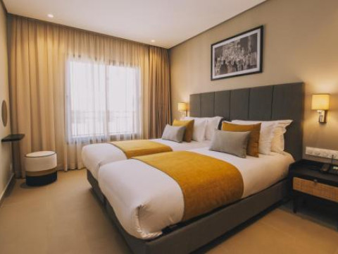 DALLY APART HOTEL