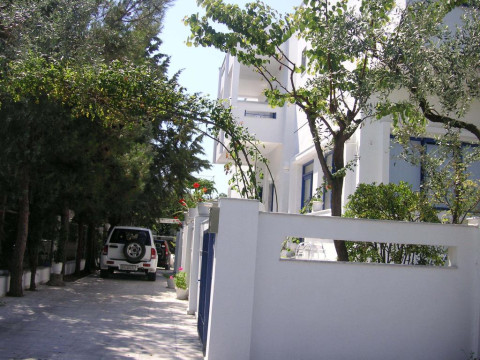 Danae Hotel
