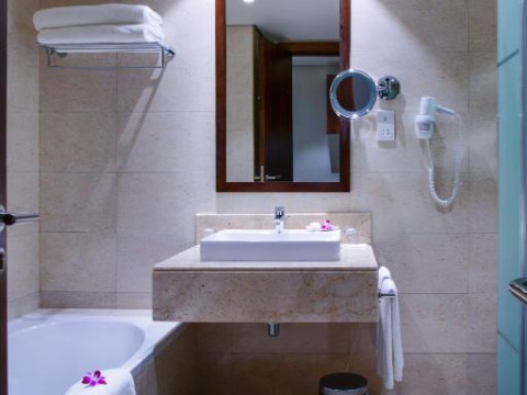 DANAT JEBEL DHANA RESORT