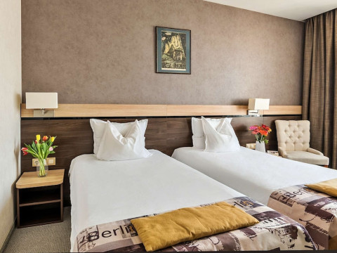 Danube Plaza Hotel