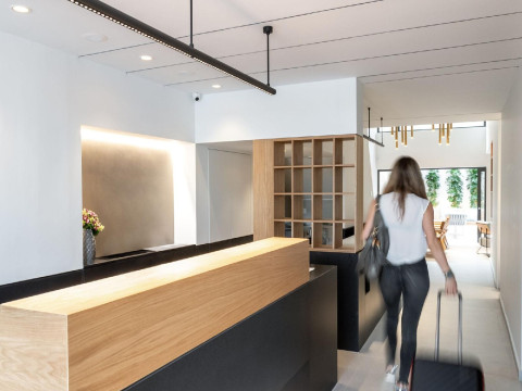 DAYS CITY SUITES