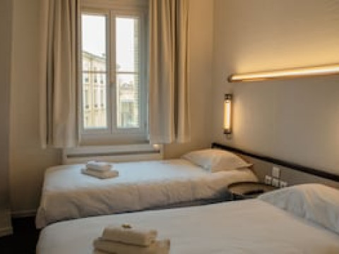 DE FRANCE