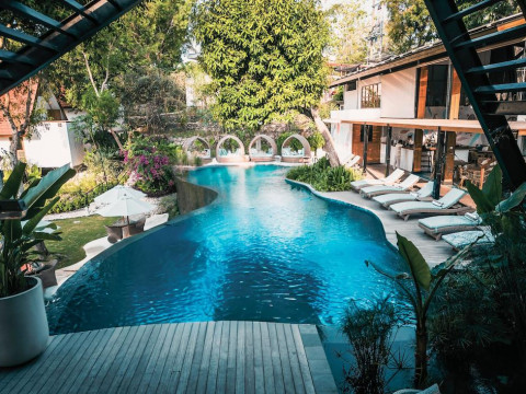 Deep Roots Dive & Yoga Resort