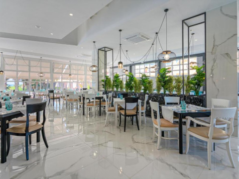 Delfina Tropic Beach