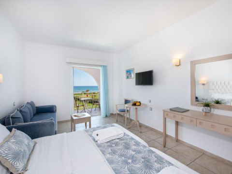 Delfina Tropic Beach