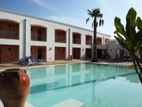 Delfino Beach Hotel