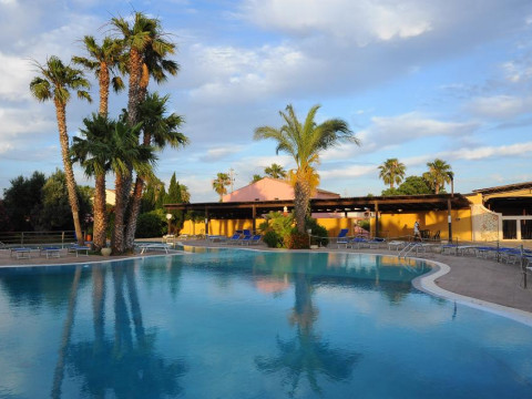 Delfino Beach Hotel
