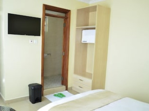 DELFIRM HOTEL