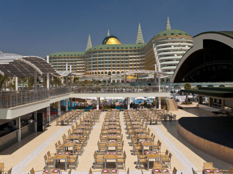 DELPHIN IMPERIAL LARA