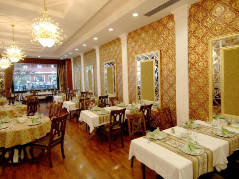 DELPHIN PALACE HOTEL