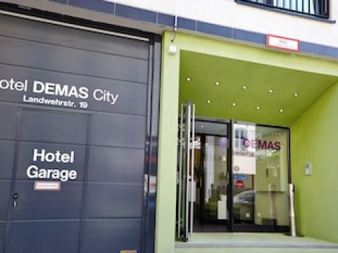 DEMAS CITY