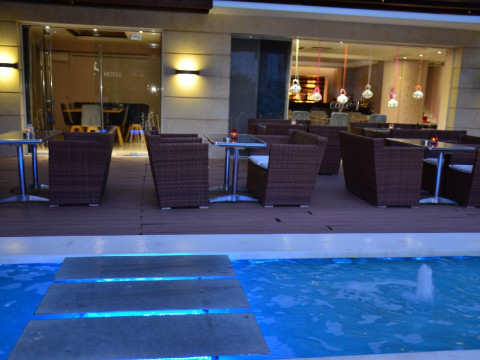 Deves Hotel