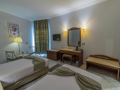 DEXON ROMA HOTEL