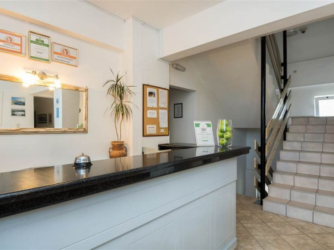 Diamond Apts & Suites