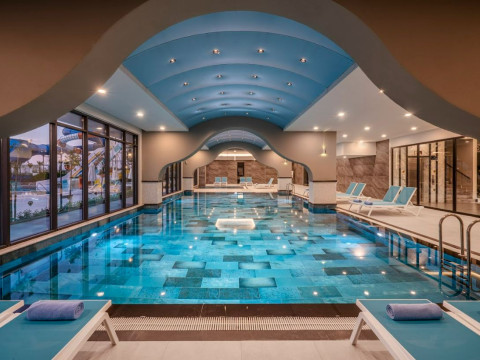 Diamond De Luxe Hotel And Spa